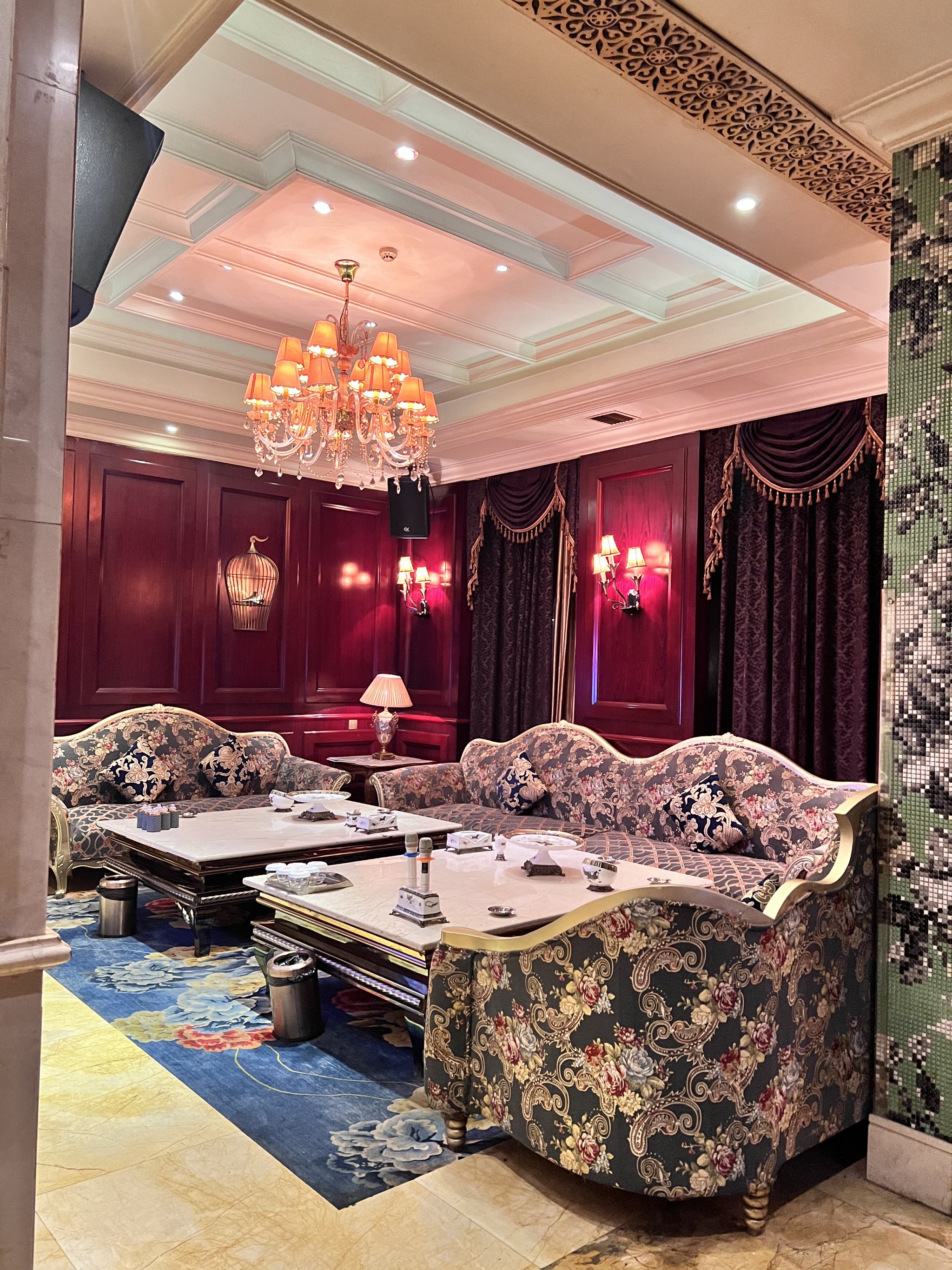 成都商务ktv的中低端区别-温江区ktv预订